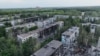 Від околиць Покровська до лінії фронту залишається 3-5 км, але просування російських військ там здебільшого зупинене. На фото: Покровськ, травень 2025 року