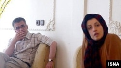 تقی رحمانی و همسرش نرگس محمدی