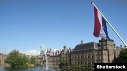 (©Shutterstock) Нідерланди, будівля парламенту