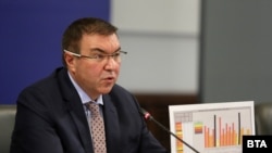 Обобщените данни в Единния информационен портал се смятат за водещ критерий за промяна на противоепидемичните мерки, обявявани от здравния министър проф. Костадин Ангелов