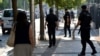 Policija ispred Višeg suda u Podgorici, arhivska fotografija